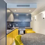 Luxury 1-bedroom At Mercury Lägenhet *