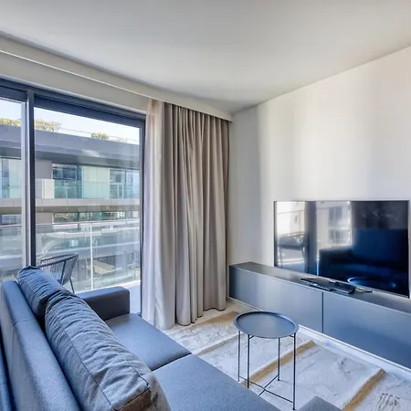 Luxury 1-bedroom At Mercury *