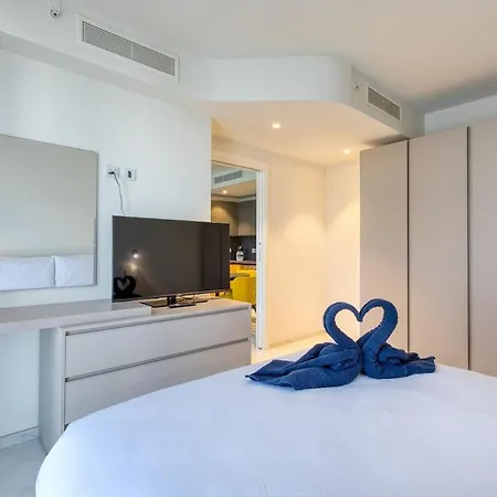 Luxury 1-bedroom At Mercury