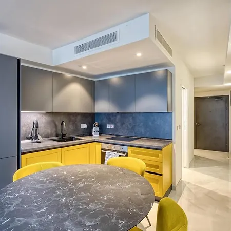 Luxury 1-bedroom At Mercury *