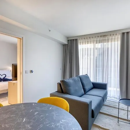 Luxury 1-bedroom At Mercury