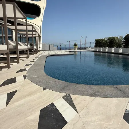 Luxury 1-bedroom At Mercury Appartement