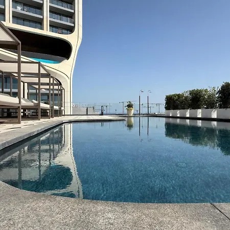 Luxury 1-bedroom At Mercury Appartement