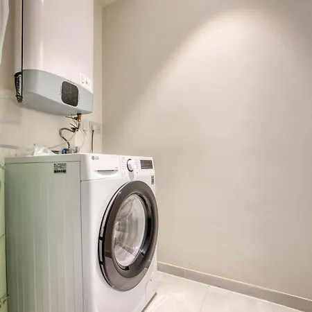 Apartment Luxury 1-bedroom At Mercury