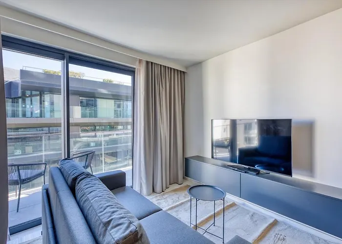 Luxury 1-bedroom At Mercury *